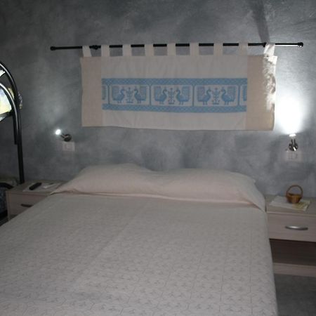 Bed and Breakfast La Pavoncella Виллапутцу Экстерьер фото